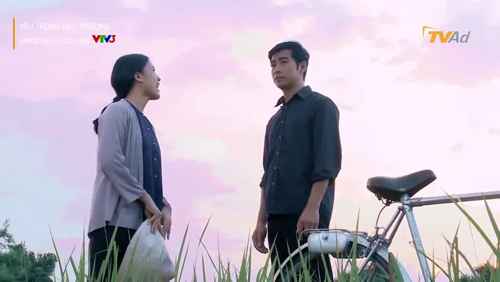 Yêu trong đau thương - Tập 21: Hương Thảo chết lặng thấy áo ngực của tiểu tam trên giường nhà - Ảnh 6. Yêu trong đau thương - Tập 21: Hương Thảo chết lặng thấy áo ngực của tiểu tam trên giường nhà - Ảnh 6.
