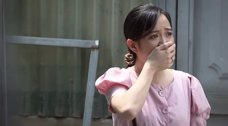 Lửa ấm - Tập 23: Ngày trước Ngọc muốn Thuỷ đến với Minh, giờ quay lại định cướp - Ảnh 2. Lửa ấm - Tập 23: Ngày trước Ngọc muốn Thuỷ đến với Minh, giờ quay lại định cướp - Ảnh 2.