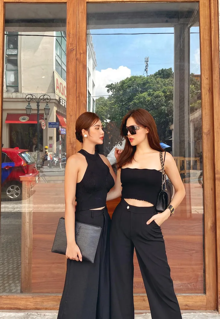 Huyền Lizzie - Phanh Lee diện đồ đôi sang chảnh cực giống chị em - Ảnh 7. Huyền Lizzie - Phanh Lee diện đồ đôi sang chảnh cực giống chị em - Ảnh 7.