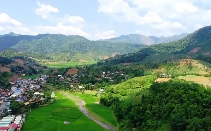Ăn lán, ngủ rừng, bám trụ biên giới để ngăn ngừa dịch bệnh - Ảnh 2. Ăn lán, ngủ rừng, bám trụ biên giới để ngăn ngừa dịch bệnh - Ảnh 2.