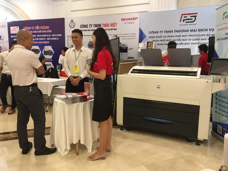 400 doanh nghiệp tham gia sự kiện Ngày truyền thống ngành thiết bị máy văn phòng Việt Nam - Ảnh 2. 400 doanh nghiệp tham gia sự kiện Ngày truyền thống ngành thiết bị máy văn phòng Việt Nam - Ảnh 2.