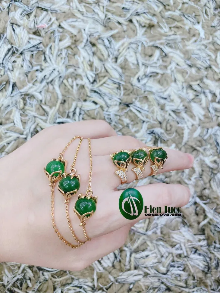 Ghé Phạm Thu Hiền mua đá phong thủy xịn - Ảnh 4.