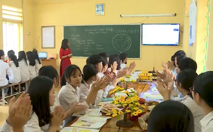 Giáo viên Việt Nam đầu tiên lọt top 10 giáo viên toàn cầu - Ảnh 1. Giáo viên Việt Nam đầu tiên lọt top 10 giáo viên toàn cầu - Ảnh 1.