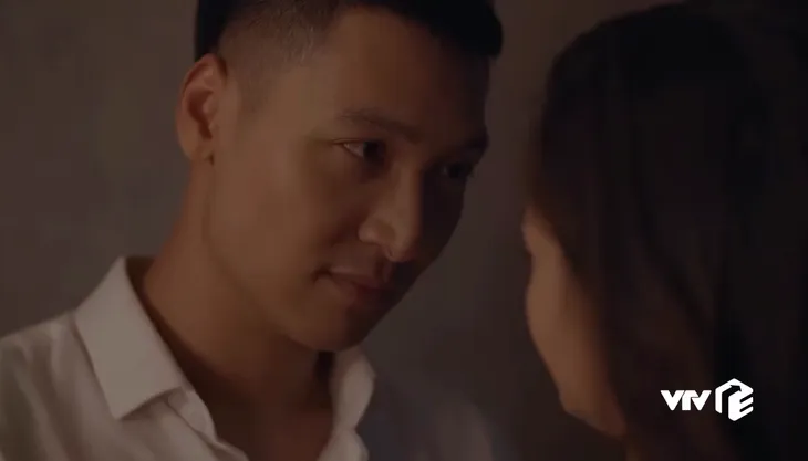 Hồ sơ cá sấu - Tập 1: Hải phát hiện vợ nói dối, đi vào khách sạn với trai - Ảnh 1. Hồ sơ cá sấu - Tập 1: Hải phát hiện vợ nói dối, đi vào khách sạn với trai - Ảnh 1.