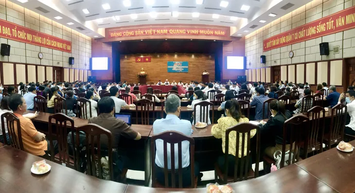 TP.HCM “tiếp sức” cho doanh nghiệp bị ảnh hưởng nặng vì COVID-19 - Ảnh 2. TP.HCM “tiếp sức” cho doanh nghiệp bị ảnh hưởng nặng vì COVID-19 - Ảnh 2.