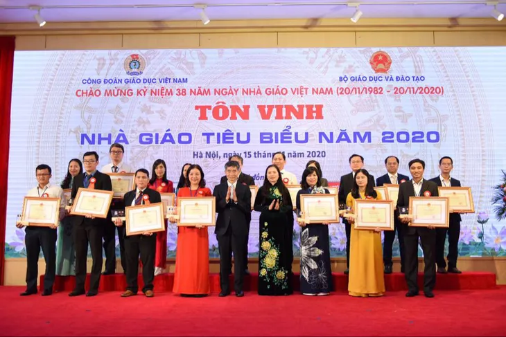 Tôn vinh 183 nhà giáo tiêu biểu năm 2020 - Ảnh 11. Tôn vinh 183 nhà giáo tiêu biểu năm 2020 - Ảnh 11.