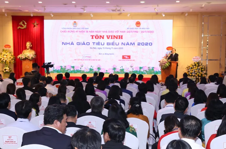 Tôn vinh 183 nhà giáo tiêu biểu năm 2020 - Ảnh 3. Tôn vinh 183 nhà giáo tiêu biểu năm 2020 - Ảnh 3.