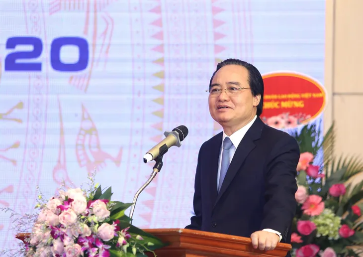 Tôn vinh 183 nhà giáo tiêu biểu năm 2020 - Ảnh 2. Tôn vinh 183 nhà giáo tiêu biểu năm 2020 - Ảnh 2.