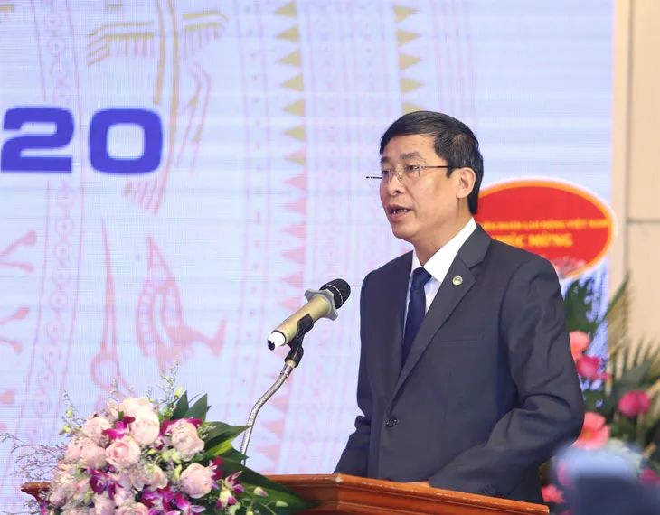Tôn vinh 183 nhà giáo tiêu biểu năm 2020 - Ảnh 1. Tôn vinh 183 nhà giáo tiêu biểu năm 2020 - Ảnh 1.