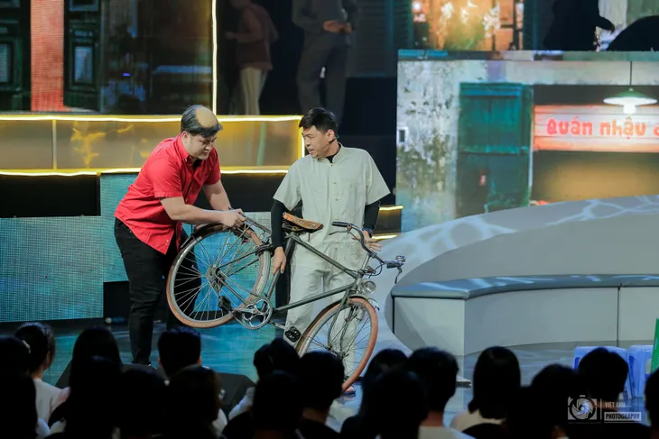 Xúc động Gala Người bạn đường lan tỏa thông điệp ý nghĩa về an toàn giao thông - Ảnh 10. Xúc động Gala Người bạn đường lan tỏa thông điệp ý nghĩa về an toàn giao thông - Ảnh 10.