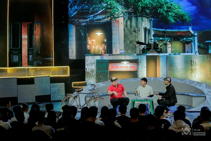 Xúc động Gala Người bạn đường lan tỏa thông điệp ý nghĩa về an toàn giao thông - Ảnh 8. Xúc động Gala Người bạn đường lan tỏa thông điệp ý nghĩa về an toàn giao thông - Ảnh 8.