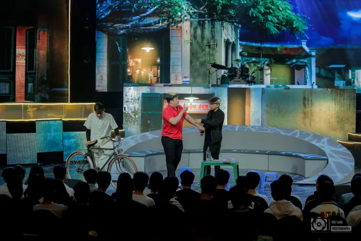 Xúc động Gala Người bạn đường lan tỏa thông điệp ý nghĩa về an toàn giao thông - Ảnh 7. Xúc động Gala Người bạn đường lan tỏa thông điệp ý nghĩa về an toàn giao thông - Ảnh 7.