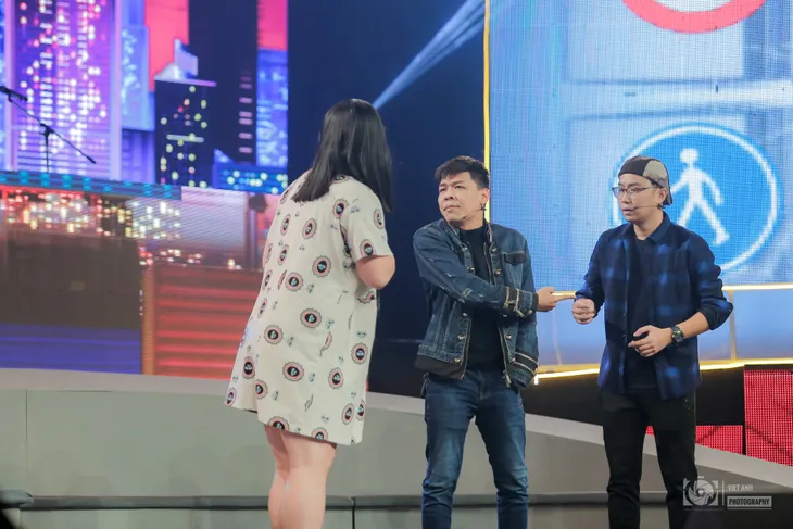Xúc động Gala Người bạn đường lan tỏa thông điệp ý nghĩa về an toàn giao thông - Ảnh 4. Xúc động Gala Người bạn đường lan tỏa thông điệp ý nghĩa về an toàn giao thông - Ảnh 4.