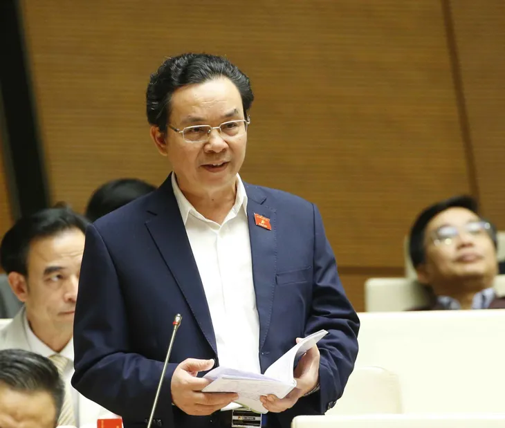 ĐBQH: Dùng thu giá thay cho thu phí như bôi mỡ cho kiến đốt - Ảnh 1. ĐBQH: Dùng thu giá thay cho thu phí như bôi mỡ cho kiến đốt - Ảnh 1.