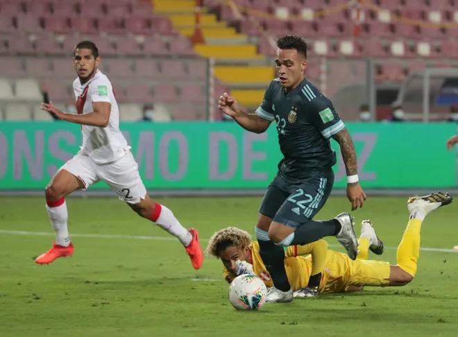 ĐT Peru 0-2 ĐT Argentina: Giữ vững vị trí nhì bảng! - Ảnh 2. ĐT Peru 0-2 ĐT Argentina: Giữ vững vị trí nhì bảng! - Ảnh 2.