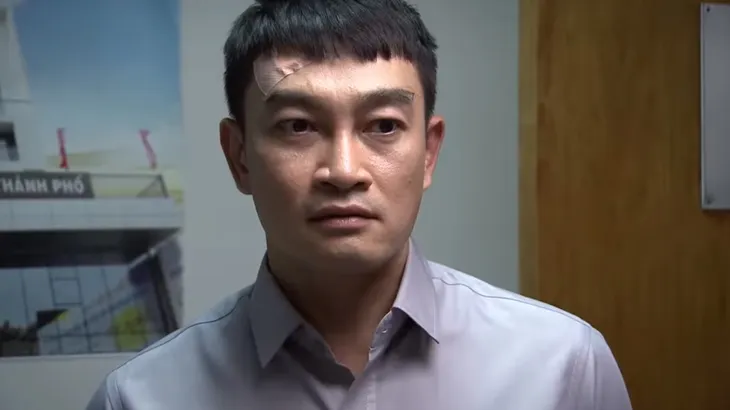 Lửa ấm - Tập 35: Thủy đau đớn bật khóc khi biết chồng có con riêng - Ảnh 11. Lửa ấm - Tập 35: Thủy đau đớn bật khóc khi biết chồng có con riêng - Ảnh 11.