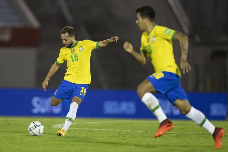 ĐT Uruguay 0-2 ĐT Brazil: Nối dài mạch toàn thắng, Brazil vững ngôi đầu - Ảnh 1. ĐT Uruguay 0-2 ĐT Brazil: Nối dài mạch toàn thắng, Brazil vững ngôi đầu - Ảnh 1.