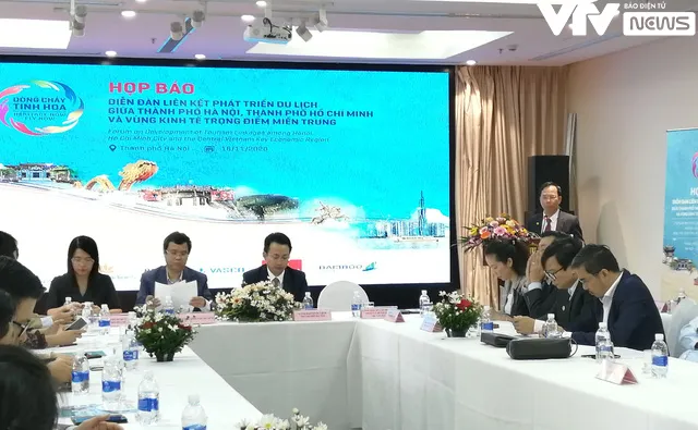 Hà Nội, TP.HCM và 5 tỉnh miền Trung “hợp lực” phát triển du lịch - Ảnh 2. Hà Nội, TP.HCM và 5 tỉnh miền Trung “hợp lực” phát triển du lịch - Ảnh 2.