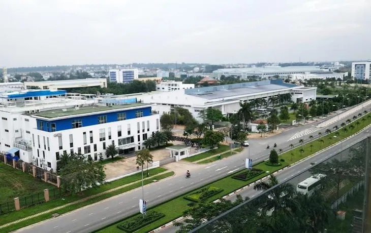 Nghịch lý trong phát triển cụm khu công nghiệp hỗ trợ tại TP.HCM - Ảnh 2. Nghịch lý trong phát triển cụm khu công nghiệp hỗ trợ tại TP.HCM - Ảnh 2.