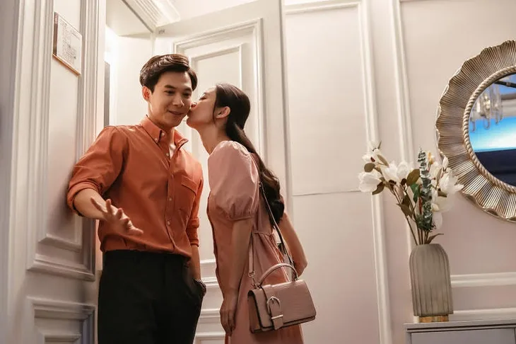 Diễn viên Jun Vũ đối đầu Thu Trang trong phim điện ảnh mới - Ảnh 1. Diễn viên Jun Vũ đối đầu Thu Trang trong phim điện ảnh mới - Ảnh 1.