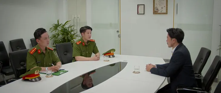 Trói buộc yêu thương - Tập 27: Tiến quỳ gối xin nhân tình, bà Lan thua đau - Ảnh 13. Trói buộc yêu thương - Tập 27: Tiến quỳ gối xin nhân tình, bà Lan thua đau - Ảnh 13.