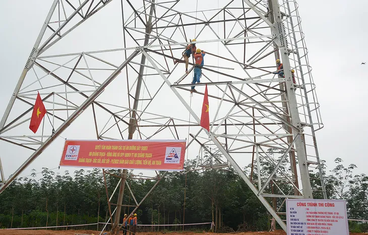 Thiếu mặt bằng thi công đường dây 500kV Bắc - Nam mạch 3 - Ảnh 2. Thiếu mặt bằng thi công đường dây 500kV Bắc - Nam mạch 3 - Ảnh 2.