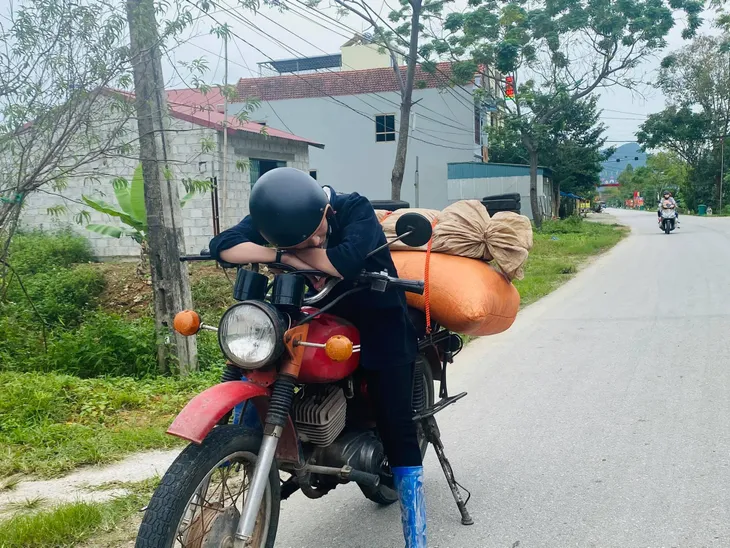 Việt Anh bị bạn diễn nữ hạ đo ván trong phim mới - Ảnh 3. Việt Anh bị bạn diễn nữ hạ đo ván trong phim mới - Ảnh 3.