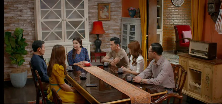 Trói buộc yêu thương - Tập 19: Bà Lan bỏ họp gia đình, các con nháo nhác tìm nguyên nhân - Ảnh 1. Trói buộc yêu thương - Tập 19: Bà Lan bỏ họp gia đình, các con nháo nhác tìm nguyên nhân - Ảnh 1.