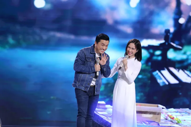 Bài hát đầu tiên: Lam Trường lần đầu kết hợp với Hòa Minzy, Đạt G - Ảnh 2. Bài hát đầu tiên: Lam Trường lần đầu kết hợp với Hòa Minzy, Đạt G - Ảnh 2.