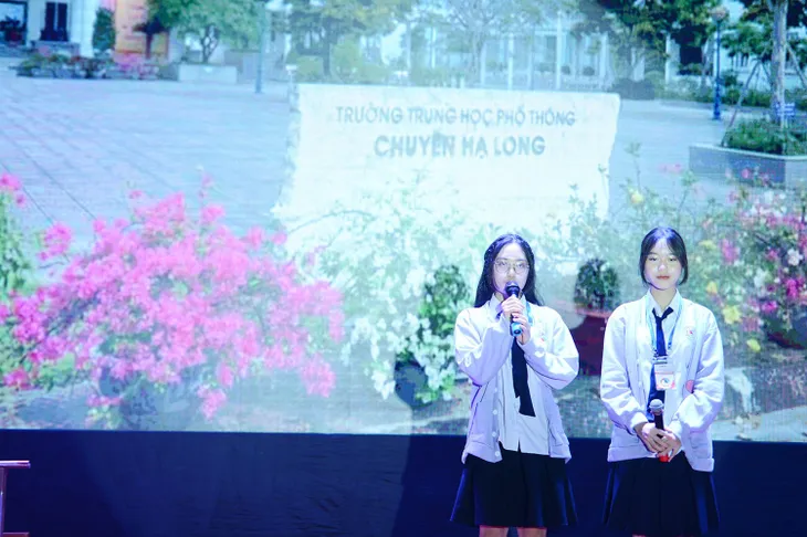 Trao giải cuộc thi Hùng biện tiếng Anh Quốc gia 2020 - Ảnh 1. Trao giải cuộc thi Hùng biện tiếng Anh Quốc gia 2020 - Ảnh 1.
