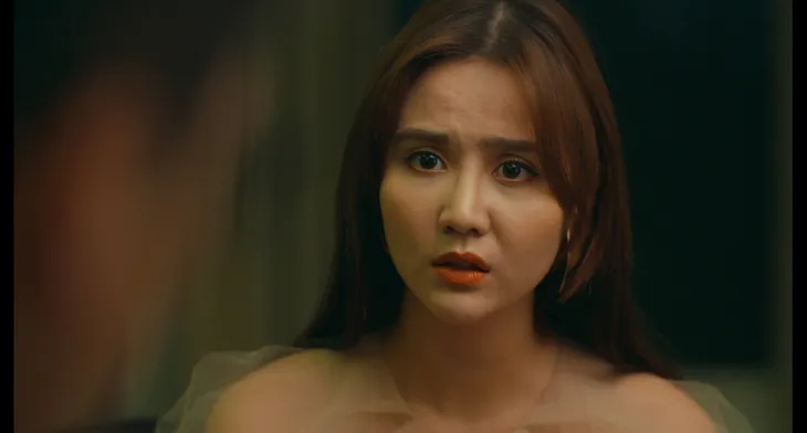 Hồ sơ cá sấu - Tập 2: Quyết (Ngọc Quỳnh) nhồi vào đầu Thu (Huyền Lizzie) suy nghĩ anh rể giết vợ - Ảnh 4. Hồ sơ cá sấu - Tập 2: Quyết (Ngọc Quỳnh) nhồi vào đầu Thu (Huyền Lizzie) suy nghĩ anh rể giết vợ - Ảnh 4.