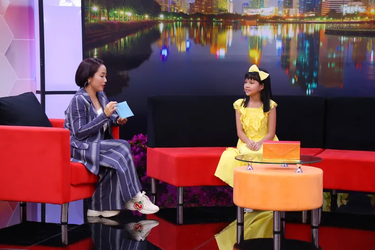 Điều con muốn nói: Nghẹn ngào trước tâm sự của cô bé 13 tuổi phải sống xa mẹ - Ảnh 2. Điều con muốn nói: Nghẹn ngào trước tâm sự của cô bé 13 tuổi phải sống xa mẹ - Ảnh 2.