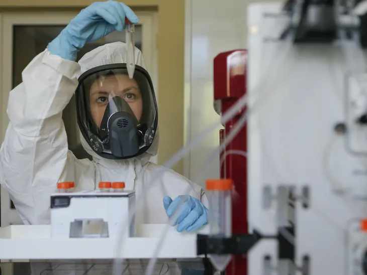 Hungary có thể là quốc gia EU đầu tiên sản xuất vaccine Sputnik V của Nga - Ảnh 1. Hungary có thể là quốc gia EU đầu tiên sản xuất vaccine Sputnik V của Nga - Ảnh 1.