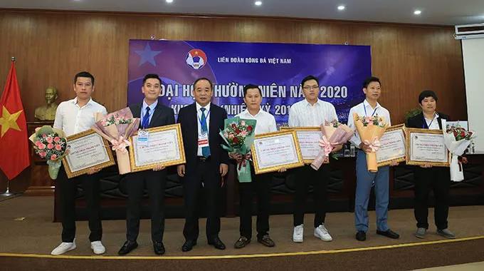Khai mạc Đại hội thường niên VFF năm 2020 khoá VIII - Ảnh 2. Khai mạc Đại hội thường niên VFF năm 2020 khoá VIII - Ảnh 2.