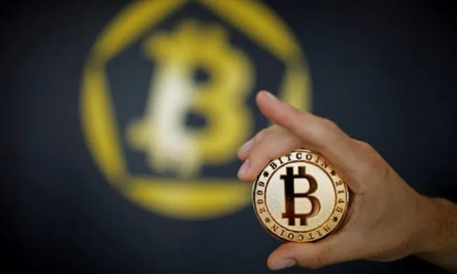 Tỷ phú Softbank thua lỗ 130 triệu USD do Bitcoin - Ảnh 2. Tỷ phú Softbank thua lỗ 130 triệu USD do Bitcoin - Ảnh 2.