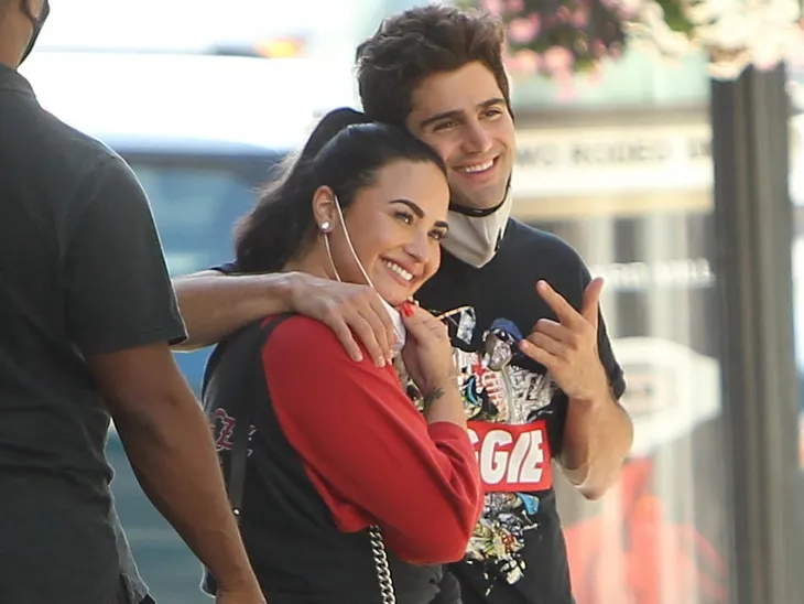 Hôn phu cũ của Demi Lovato tiếp tục gây hấn - Ảnh 2. Hôn phu cũ của Demi Lovato tiếp tục gây hấn - Ảnh 2.