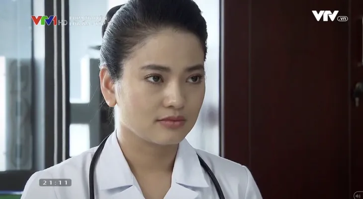 Lửa ấm - Tập 38: Thủy đau đớn khi Minh giấu chuyện có thể sang Pháp với Ngọc - Ảnh 1. Lửa ấm - Tập 38: Thủy đau đớn khi Minh giấu chuyện có thể sang Pháp với Ngọc - Ảnh 1.