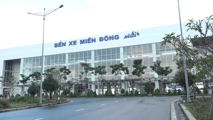 Đìu hiu bến xe 4.000 tỷ đồng hiện đại nhất Việt Nam - Ảnh 1. Đìu hiu bến xe 4.000 tỷ đồng hiện đại nhất Việt Nam - Ảnh 1.
