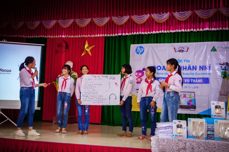 Thúc đẩy giáo dục hòa nhập với phương pháp học tập kết hợp - Ảnh 1. Thúc đẩy giáo dục hòa nhập với phương pháp học tập kết hợp - Ảnh 1.