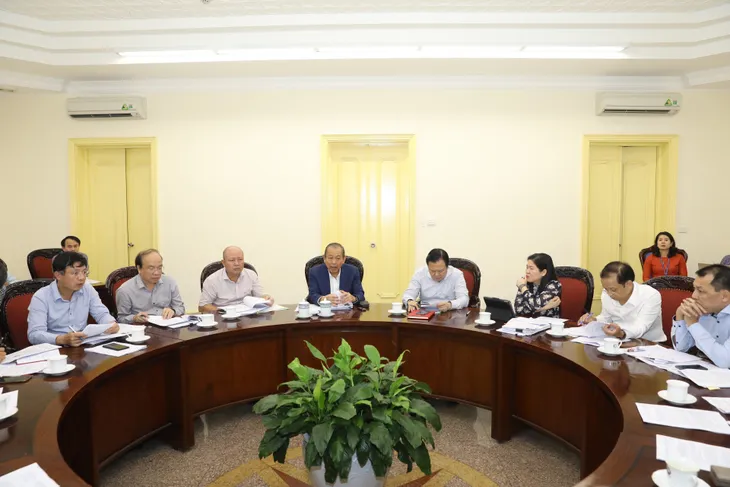 Phó Thủ tướng Thường trực chỉ đạo xử lý một số dự án kém hiệu quả ngành Công Thương - Ảnh 1. Phó Thủ tướng Thường trực chỉ đạo xử lý một số dự án kém hiệu quả ngành Công Thương - Ảnh 1.