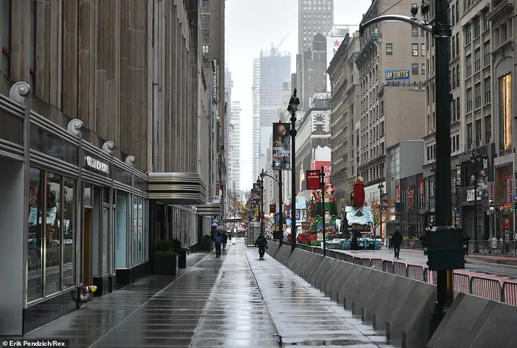 Lễ Tạ ơn đặc biệt trong lịch sử gần 100 năm của người dân New York - Ảnh 1. Lễ Tạ ơn đặc biệt trong lịch sử gần 100 năm của người dân New York - Ảnh 1.