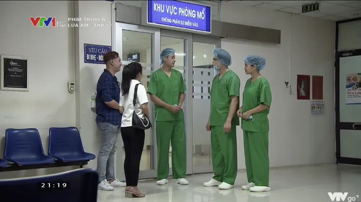 Lửa ấm - Tập 42: Thủy vào khách sạn với Khánh, Minh điên tiết viết đơn ly hôn - Ảnh 3. Lửa ấm - Tập 42: Thủy vào khách sạn với Khánh, Minh điên tiết viết đơn ly hôn - Ảnh 3.