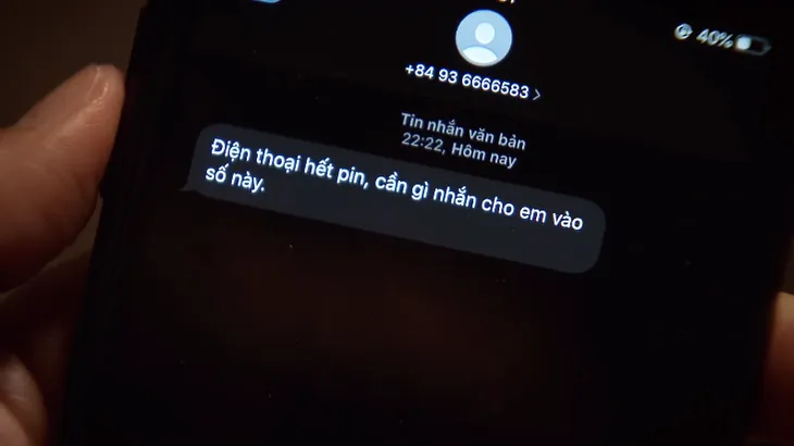 Lửa ấm - Tập 42: Khánh lộ chyện ở chung khách sạn với Thủy, Ngọc như chớp được cơ hội vàng - Ảnh 1. Lửa ấm - Tập 42: Khánh lộ chyện ở chung khách sạn với Thủy, Ngọc như chớp được cơ hội vàng - Ảnh 1.