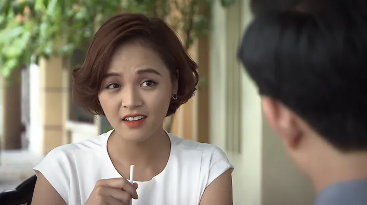 Lửa ấm - Tập 42: Khánh lộ chyện ở chung khách sạn với Thủy, Ngọc như chớp được cơ hội vàng - Ảnh 3. Lửa ấm - Tập 42: Khánh lộ chyện ở chung khách sạn với Thủy, Ngọc như chớp được cơ hội vàng - Ảnh 3.