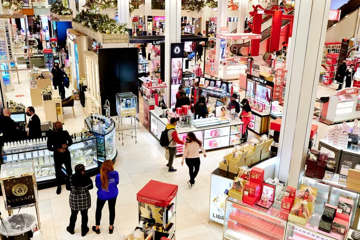 Thách thức phục hồi kinh tế Mỹ qua dịp lễ Tạ ơn và mùa giảm giá Black Friday - Ảnh 2. Thách thức phục hồi kinh tế Mỹ qua dịp lễ Tạ ơn và mùa giảm giá Black Friday - Ảnh 2.
