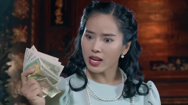 Yêu trong đau thương - Tập 36: Rợn người nhìn Hương Thảo ra tay tàn nhẫn với Lan Chi - Ảnh 5. Yêu trong đau thương - Tập 36: Rợn người nhìn Hương Thảo ra tay tàn nhẫn với Lan Chi - Ảnh 5.