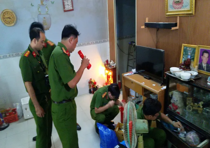 Truy nã đặc biệt Mười Tường và đồng bọn vận chuyển 51kg vàng qua biên giới - Ảnh 1. Truy nã đặc biệt Mười Tường và đồng bọn vận chuyển 51kg vàng qua biên giới - Ảnh 1.