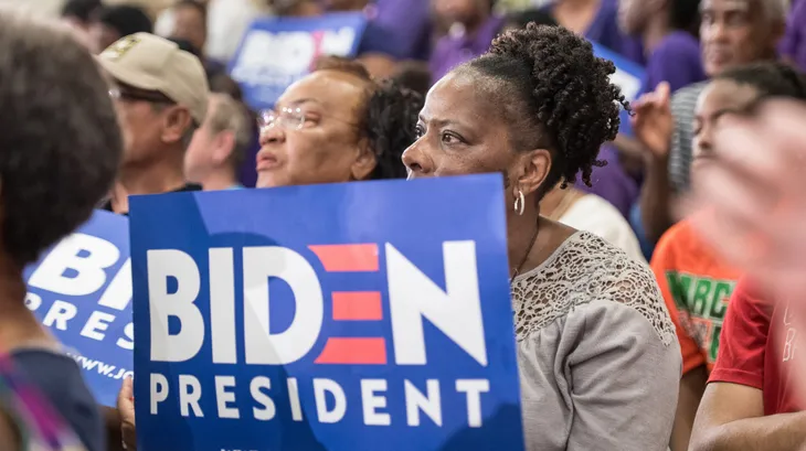 Nữ quyền có giúp liên danh Biden-Harris chiến thắng hay không? - Ảnh 2. Nữ quyền có giúp liên danh Biden-Harris chiến thắng hay không? - Ảnh 2.