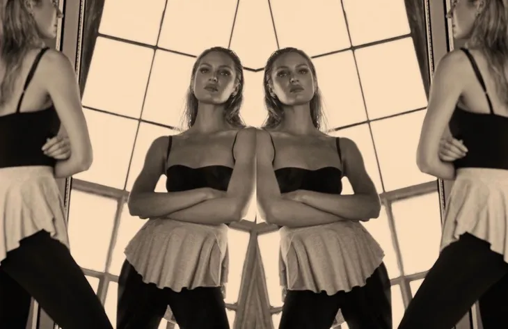 Kẹo ngọt Candice Swanepoel ra mắt dòng thời trang riêng - Ảnh 11. Kẹo ngọt Candice Swanepoel ra mắt dòng thời trang riêng - Ảnh 11.