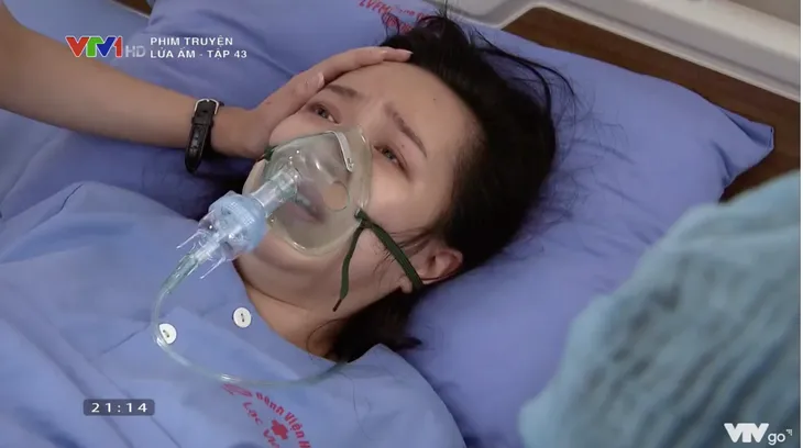 Lửa ấm - Tập 43: Lén nhờ Ngọc sau lưng Thủy, Minh lại khiến vợ hiểu nhầm - Ảnh 1. Lửa ấm - Tập 43: Lén nhờ Ngọc sau lưng Thủy, Minh lại khiến vợ hiểu nhầm - Ảnh 1.